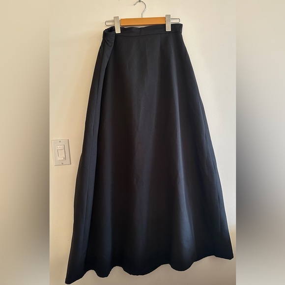 4 Long skirts - Picture 3 of 4